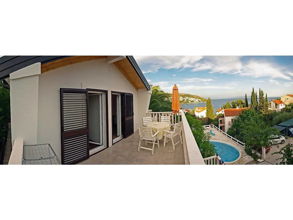 Villa Clematis Trogir Apartment