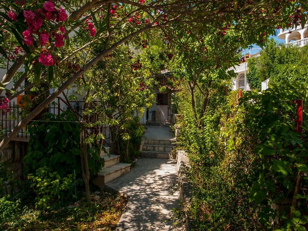 Villa Clematis Trogir Apartment