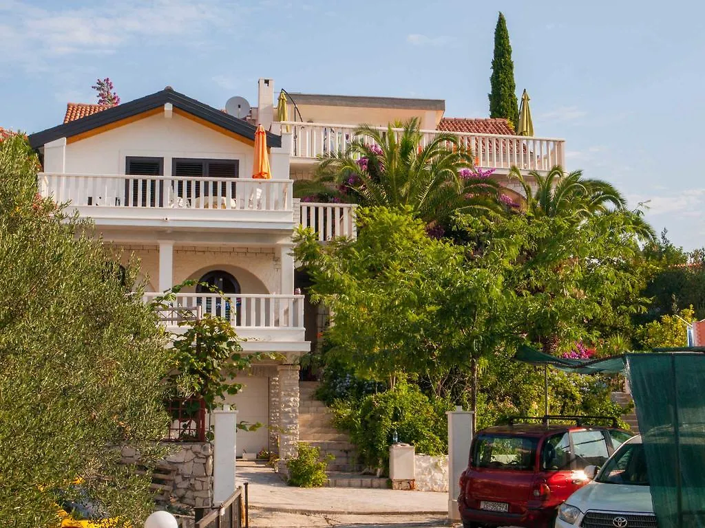 Villa Clematis Trogir Chorwacja